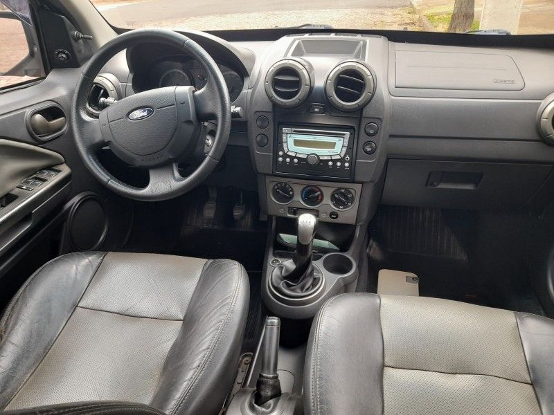 FORD ECOSPORT 4WD 2.0 /2009 FERREIRA VEÍCULOS VENÂNCIO AIRES / Carros no Vale