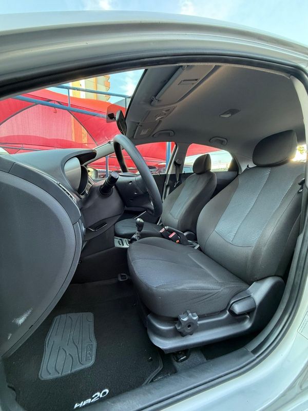 Hyundai HB20 COMFORT PLUS 1.6 2015 FERREIRA VEÍCULOS VENÂNCIO AIRES / Carros no Vale