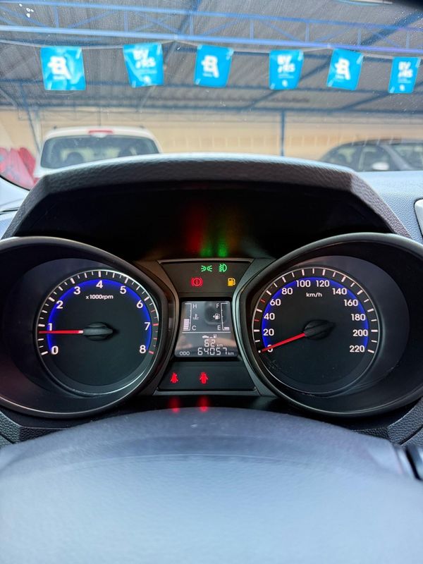 Hyundai HB20 COMFORT PLUS 1.6 2015 FERREIRA VEÍCULOS VENÂNCIO AIRES / Carros no Vale
