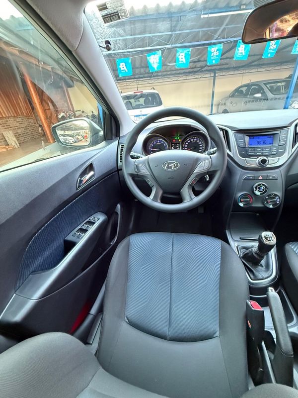Hyundai HB20 COMFORT PLUS 1.6 2015 FERREIRA VEÍCULOS VENÂNCIO AIRES / Carros no Vale
