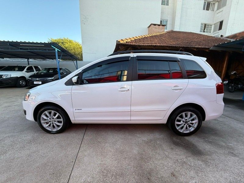 Volkswagen SPACEFOX I-TREND 1.6 8V 2013 FERREIRA VEÍCULOS VENÂNCIO AIRES / Carros no Vale