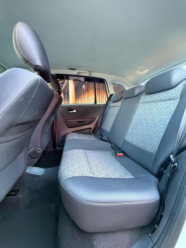 Volkswagen SPACEFOX I-TREND 1.6 8V 2013 FERREIRA VEÍCULOS VENÂNCIO AIRES / Carros no Vale