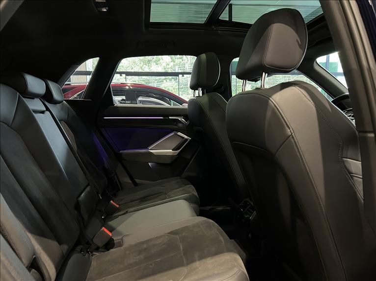 AUDI Q3 1.4 35 TFSI Black S Tronic 2021/2021 M&C AUTOMÓVEIS CAXIAS DO SUL / Carros no Vale