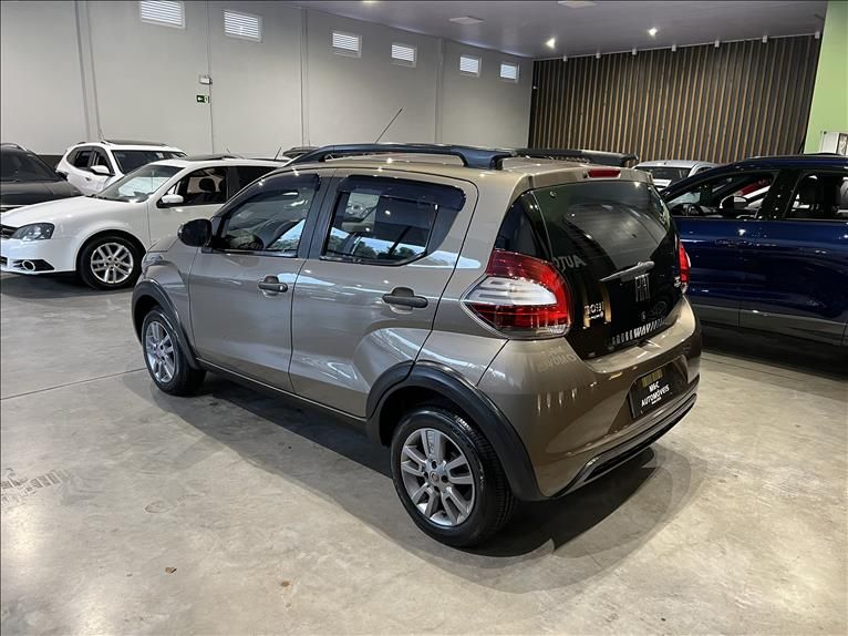 FIAT MOBI 1.0 8V EVO WAY 2017/2018 M&C AUTOMÓVEIS CAXIAS DO SUL / Carros no Vale