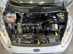 FORD FIESTA 1.6 Titanium Hatch 16V 2014/2015 M&C AUTOMÓVEIS CAXIAS DO SUL / Carros no Vale