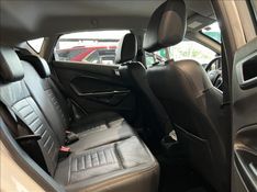 FORD FIESTA 1.6 Titanium Hatch 16V 2014/2015 M&C AUTOMÓVEIS CAXIAS DO SUL / Carros no Vale