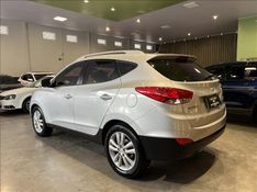 HYUNDAI IX35 2.0 MPI 4X2 16V 2013/2014 M&C AUTOMÓVEIS CAXIAS DO SUL / Carros no Vale