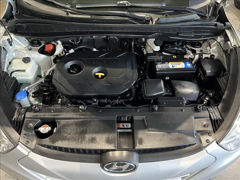 HYUNDAI IX35 2.0 MPI 4X2 16V 2013/2014 M&C AUTOMÓVEIS CAXIAS DO SUL / Carros no Vale