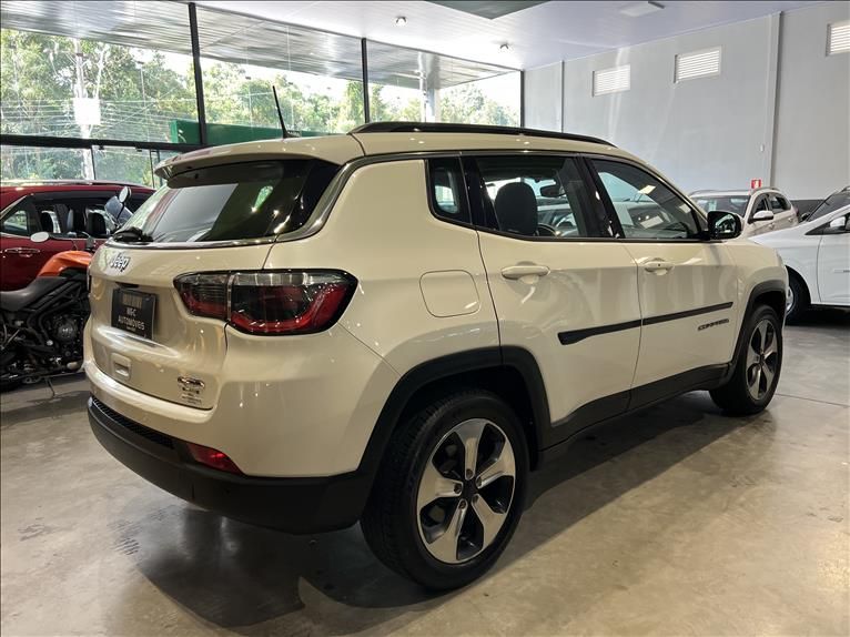 JEEP COMPASS 2.0 16V Longitude 2017/2018 M&C AUTOMÓVEIS CAXIAS DO SUL / Carros no Vale