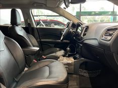 JEEP COMPASS 2.0 16V Longitude 2017/2018 M&C AUTOMÓVEIS CAXIAS DO SUL / Carros no Vale