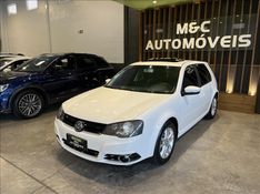 VOLKSWAGEN GOLF 1.6 MI 8V 2013/2014 M&C AUTOMÓVEIS CAXIAS DO SUL / Carros no Vale