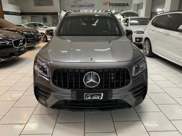 MERCEDES-BENZ GLB 35 AMG 2.0 CGI GASOLINA 4MATIC SPEEDSHIFT 2022/2022 FÁBIO BERNARDES PORTO ALEGRE / Carros no Vale