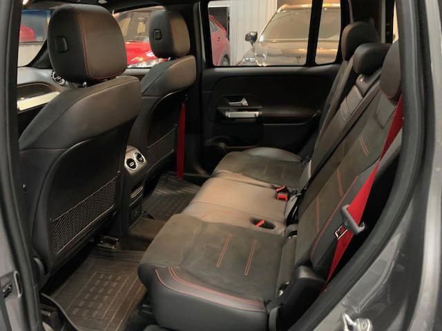 MERCEDES-BENZ GLB 35 AMG 2.0 CGI GASOLINA 4MATIC SPEEDSHIFT 2022/2022 FÁBIO BERNARDES PORTO ALEGRE / Carros no Vale