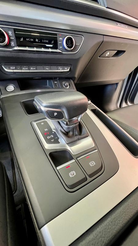 Audi Q5 Sportback S-Line 2.0 TFSI Quat.S-Tron 2021/2022 PC VEÍCULOS SANTA CRUZ DO SUL / Carros no Vale