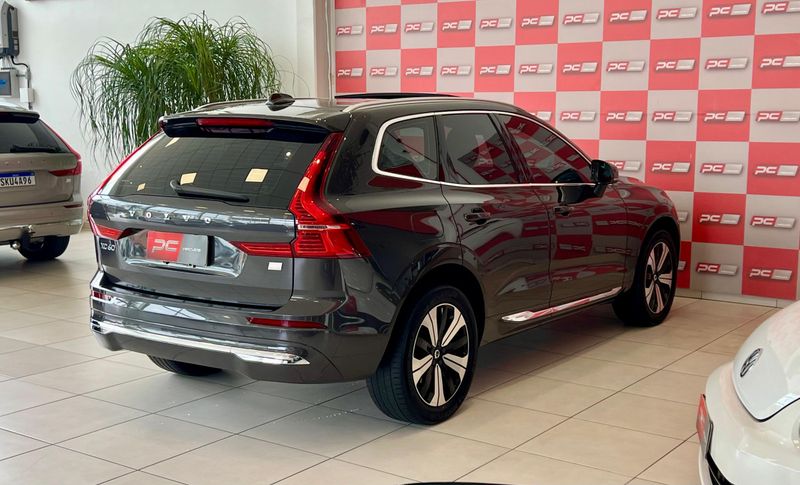 Volvo XC 60 T-8 Plus 2.0 AWD (Híbrido) 2022/2023 PC VEÍCULOS SANTA CRUZ DO SUL / Carros no Vale