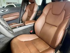 Volvo XC 60 T-8 Plus 2.0 AWD (Híbrido) 2022/2023 PC VEÍCULOS SANTA CRUZ DO SUL / Carros no Vale