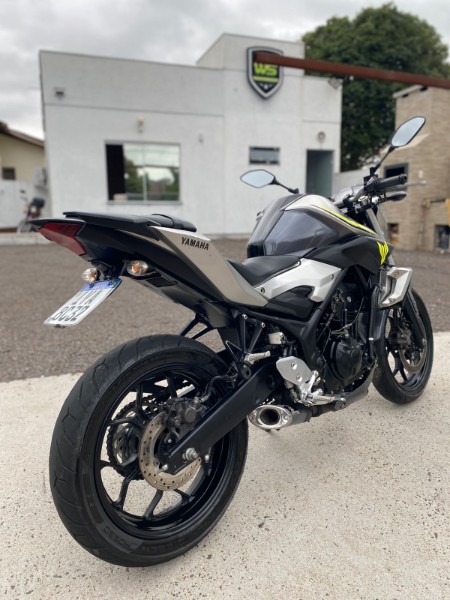 YAMAHA MT-03 ABS 2017/2018 WS MULTIMARCAS VENÂNCIO AIRES / Carros no Vale