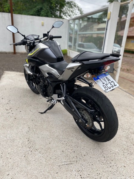 YAMAHA MT-03 ABS 2017/2018 WS MULTIMARCAS VENÂNCIO AIRES / Carros no Vale