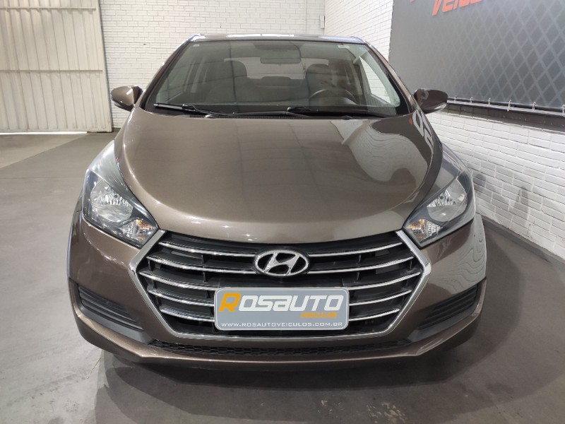 HYUNDAI HB20S 1.6 COMFORT 2016/2016 ROSAUTO VEÍCULOS VENÂNCIO AIRES / Carros no Vale