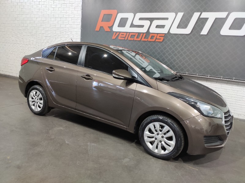 HYUNDAI HB20S 1.6 COMFORT 2016/2016 ROSAUTO VEÍCULOS VENÂNCIO AIRES / Carros no Vale