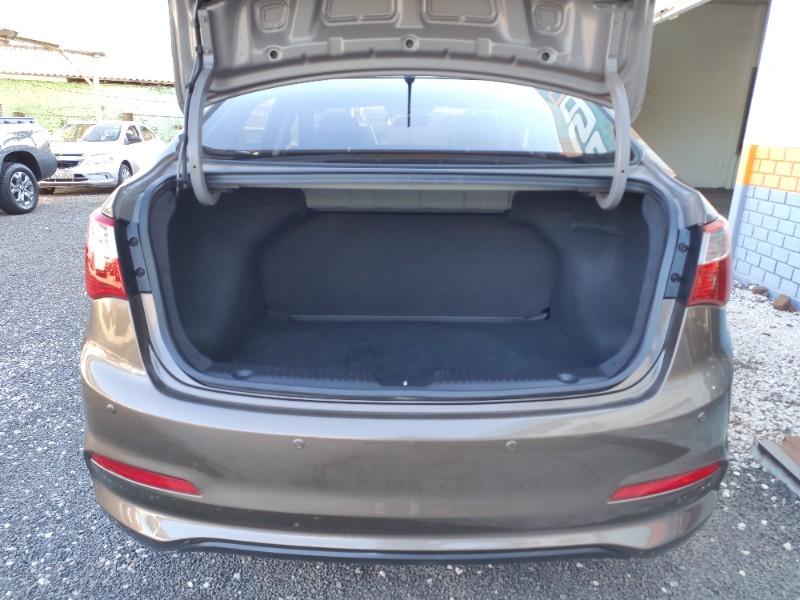 HYUNDAI HB20S 1.6 COMFORT 2016/2016 ROSAUTO VEÍCULOS VENÂNCIO AIRES / Carros no Vale