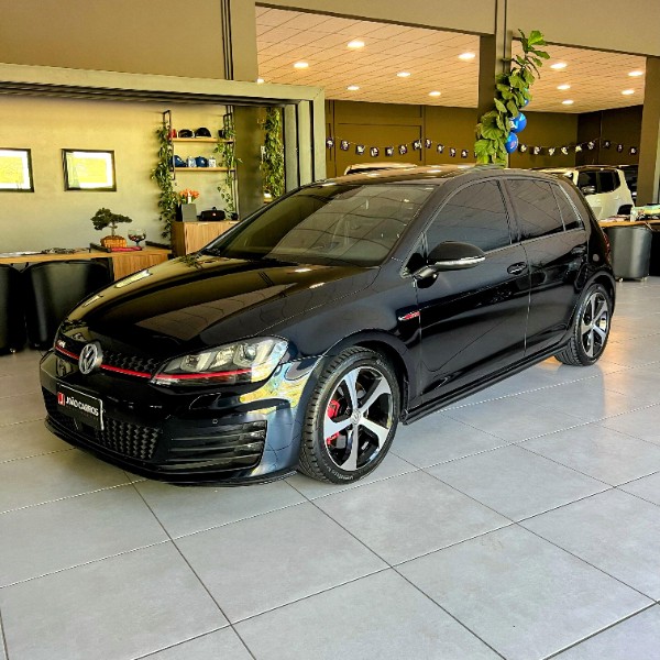 VOLKSWAGEN GOLF GTI 2.0 DSG 2014/2014 JOÃO CARROS MULTIMARCAS GUAPORÉ / Carros no Vale