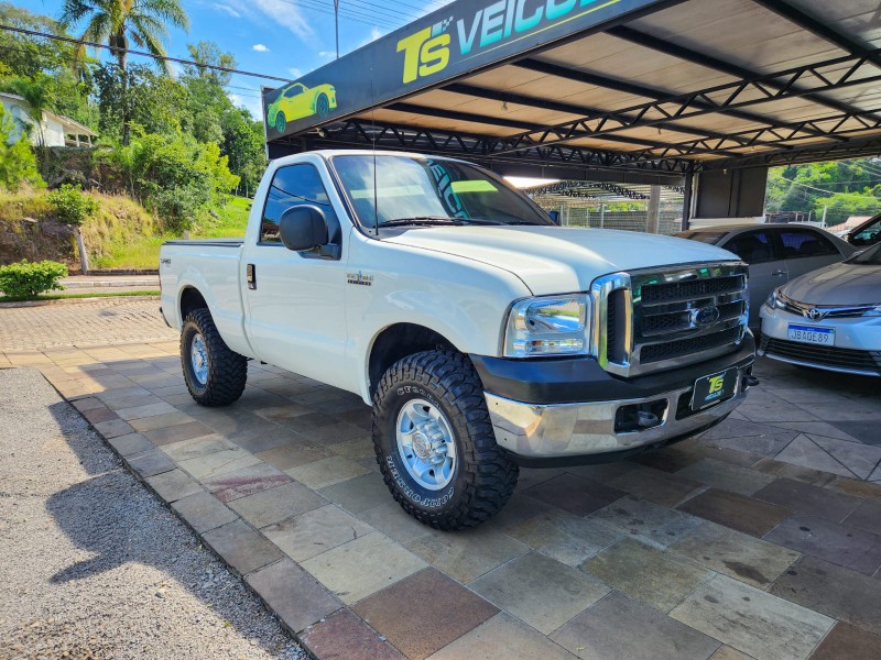 FORD F-250 XL 4.2 TURBO DIESEL 1999/1999 TS VEÍCULOS ANTA GORDA / Carros no Vale