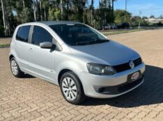 VOLKSWAGEN FOX 1.6 8V 2013 /2013 NEURI VEÍCULOS LAJEADO / Carros no Vale
