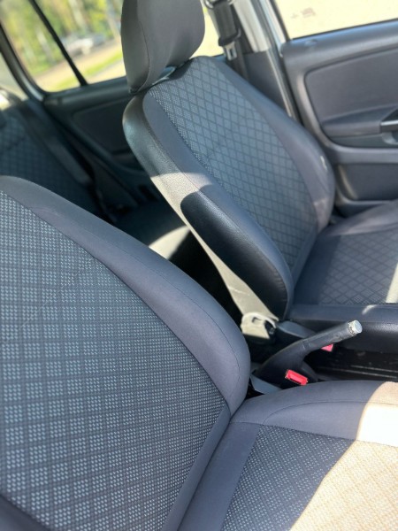 VOLKSWAGEN FOX 1.6 8V 2013 /2013 NEURI VEÍCULOS LAJEADO / Carros no Vale