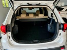 MITSUBISHI OUTLANDER HPE-S 2.2 DI-D AWD 2021/2022 SÉTIMA VEÍCULOS GUAPORÉ / Carros no Vale