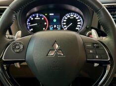 MITSUBISHI OUTLANDER HPE-S 2.2 DI-D AWD 2021/2022 SÉTIMA VEÍCULOS GUAPORÉ / Carros no Vale
