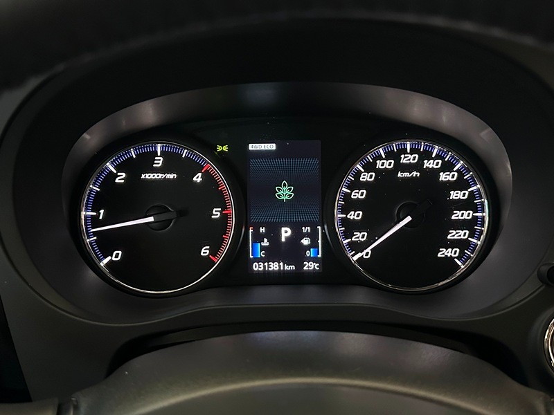 MITSUBISHI OUTLANDER HPE-S 2.2 DI-D AWD 2021/2022 SÉTIMA VEÍCULOS GUAPORÉ / Carros no Vale