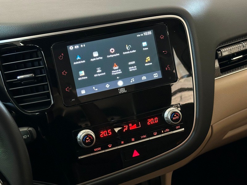 MITSUBISHI OUTLANDER HPE-S 2.2 DI-D AWD 2021/2022 SÉTIMA VEÍCULOS GUAPORÉ / Carros no Vale