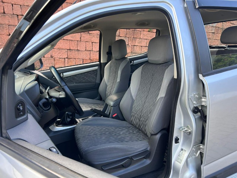 CHEVROLET S10 PICK-UP LT 2.5 FLEX 4X2 CD 2015/2015 LS MULTIMARCAS VENÂNCIO AIRES / Carros no Vale