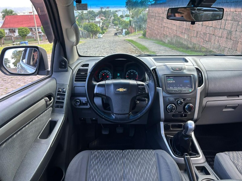 CHEVROLET S10 PICK-UP LT 2.5 FLEX 4X2 CD 2015/2015 LS MULTIMARCAS VENÂNCIO AIRES / Carros no Vale