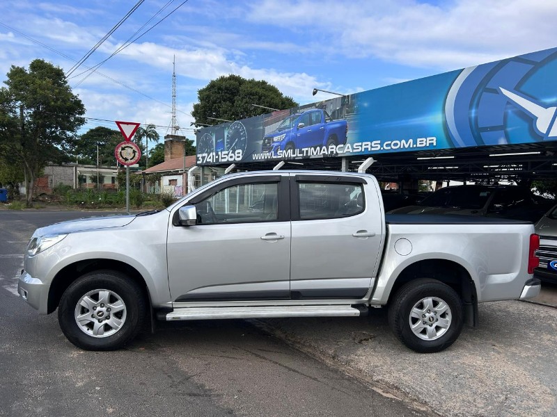 CHEVROLET S10 PICK-UP LT 2.5 FLEX 4X2 CD 2015/2015 LS MULTIMARCAS VENÂNCIO AIRES / Carros no Vale