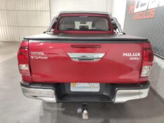 TOYOTA HILUX 2.7 SR 4X2 CD 16V FLEX 4P AUTOMÁTICO 2017/2017 ROSAUTO VEÍCULOS VENÂNCIO AIRES / Carros no Vale