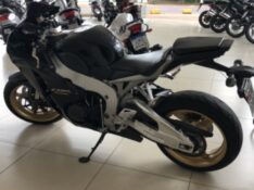 HONDA MOTOS CBR 1000 RR FIRE BLADE 2010/2010 JASER MOTOS LAJEADO / Carros no Vale