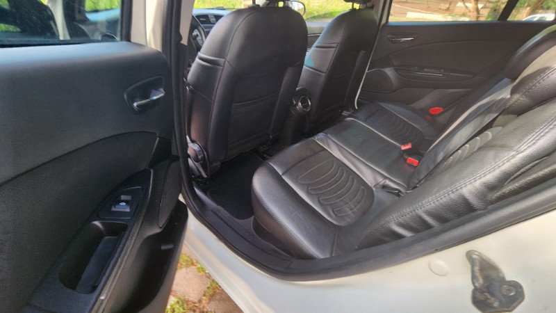 FIAT BRAVO 1.8 ESSENCE 16V AUTOMATIZADO 2014/2014 FERNANDO AUTOMÓVEIS | REVENDA DE CARROS ARROIO DO MEIO ARROIO DO MEIO / Carros no Vale