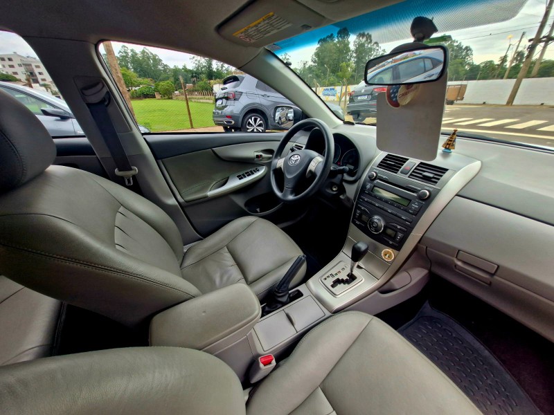 TOYOTA COROLLA 1.8 XEI 16V FLEX 4P AUTOMÁTICO 2009/2009 CRUZEIRO MULTIMARCAS CRUZEIRO DO SUL / Carros no Vale