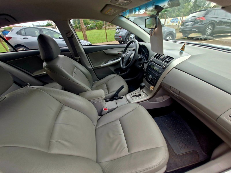 TOYOTA COROLLA 1.8 XEI 16V FLEX 4P AUTOMÁTICO 2009/2009 CRUZEIRO MULTIMARCAS CRUZEIRO DO SUL / Carros no Vale