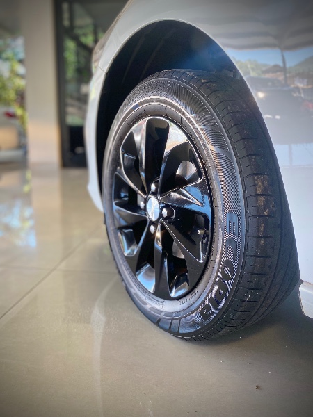 CHEVROLET ONIX 1.0 TURBO FLEX LT MANUAL 2020/2020 MALAGGI VEÍCULOS ENCANTADO / Carros no Vale