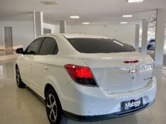 CHEVROLET PRISMA 1.4 LT 2014/2015 MALAGGI VEÍCULOS ENCANTADO / Carros no Vale