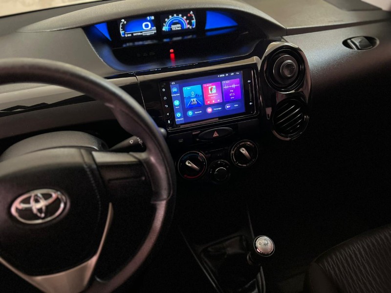 TOYOTA ETIOS 1.5 X SEDAN 16V FLEX 4P MANUAL 2019/2020 TONHO AUTOMÓVEIS LAJEADO / Carros no Vale