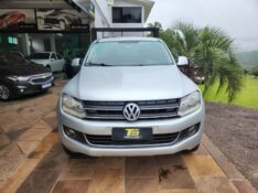 VOLKSWAGEN AMAROK S CABINE DUPLA 4X4 2.0 16V TDI TURBO 2014/2015 TS VEÍCULOS ANTA GORDA / Carros no Vale
