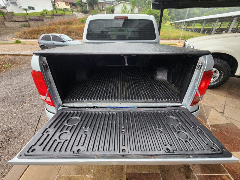 VOLKSWAGEN AMAROK S CABINE DUPLA 4X4 2.0 16V TDI TURBO 2014/2015 TS VEÍCULOS ANTA GORDA / Carros no Vale