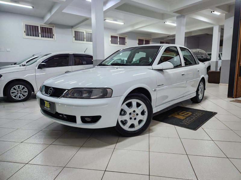 CHEVROLET VECTRA ELEGANCE 2.0 8V 2004/2005 TS VEÍCULOS ANTA GORDA / Carros no Vale