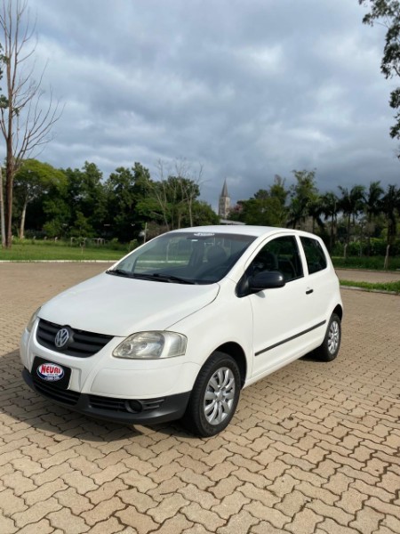 VOLKSWAGEN FOX 1.0 MI ROUTE 8V 2008/2009 NEURI VEÍCULOS LAJEADO / Carros no Vale