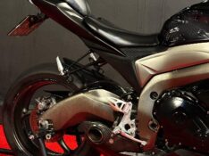 SUZUKI MOTOS GSX R 1000 SRAD /2011 EXCLUSIVO VEÍCULOS SANTA CRUZ DO SUL / Carros no Vale