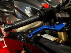 SUZUKI MOTOS GSX R 1000 SRAD /2011 EXCLUSIVO VEÍCULOS SANTA CRUZ DO SUL / Carros no Vale